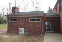 Side elevation right